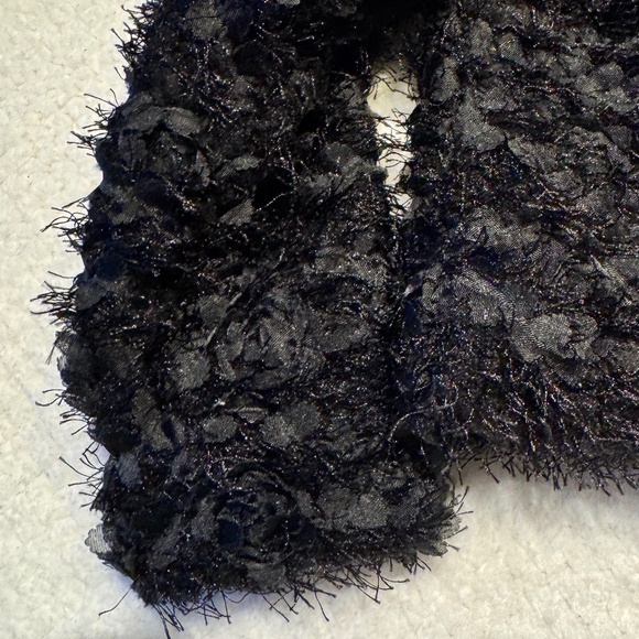 Turo Parc Girls Textured Rosette Bolero Jacket (7) Fully Lined with Front Clasp - Picture 3 of 11